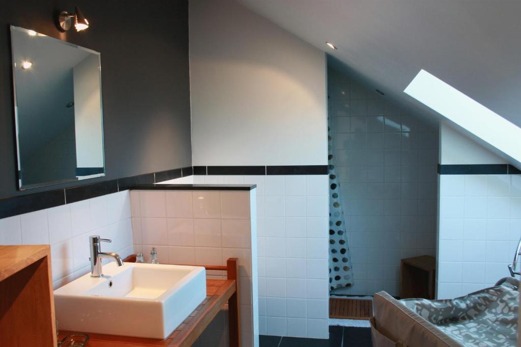 B&B Chession Falaen Phòng bức ảnh